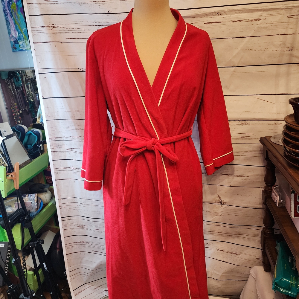 1960's Full Lenth Robe Red w/  White  Vintage